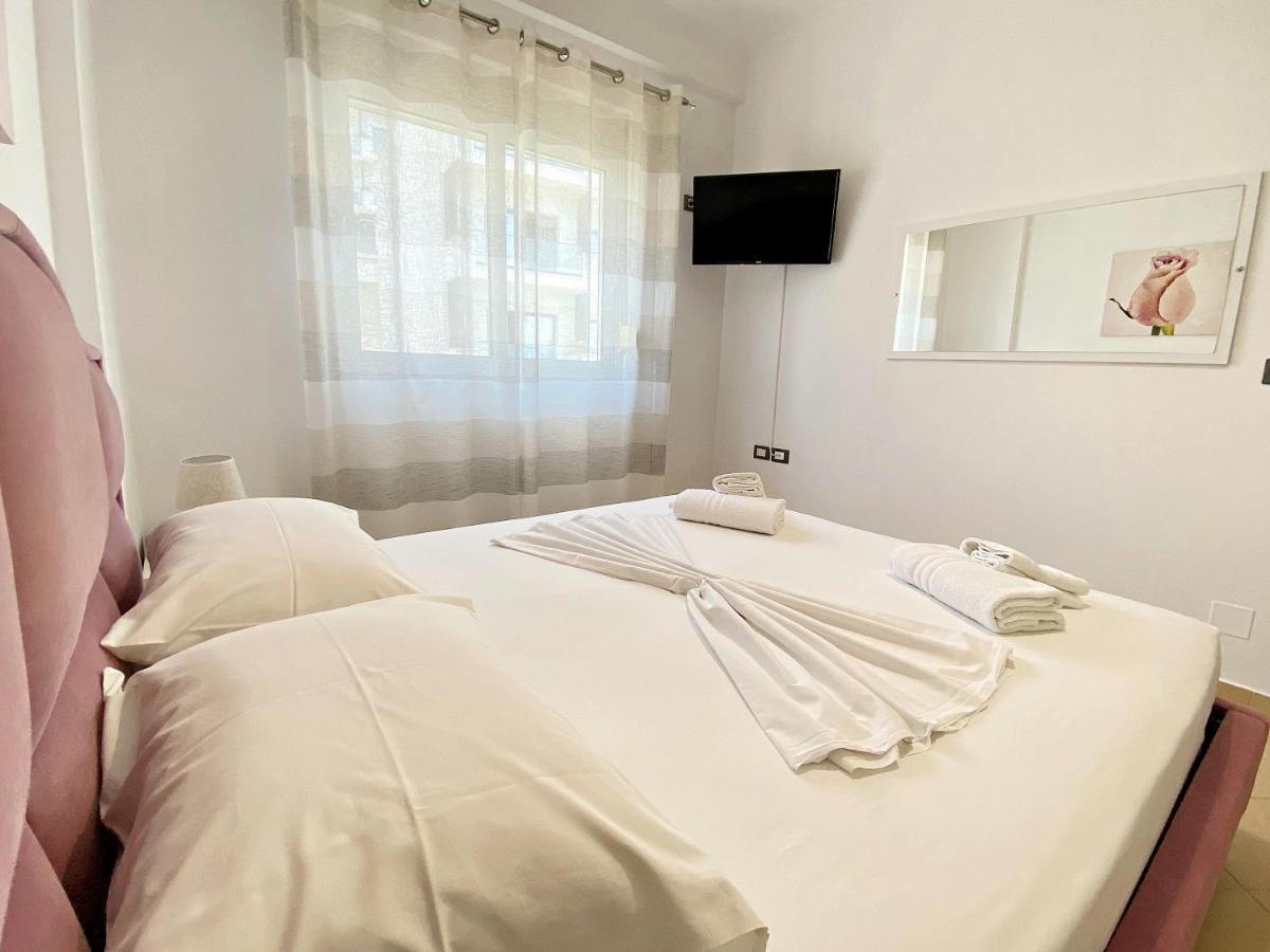 Sunny Apts Sarandë Eksteriør billede