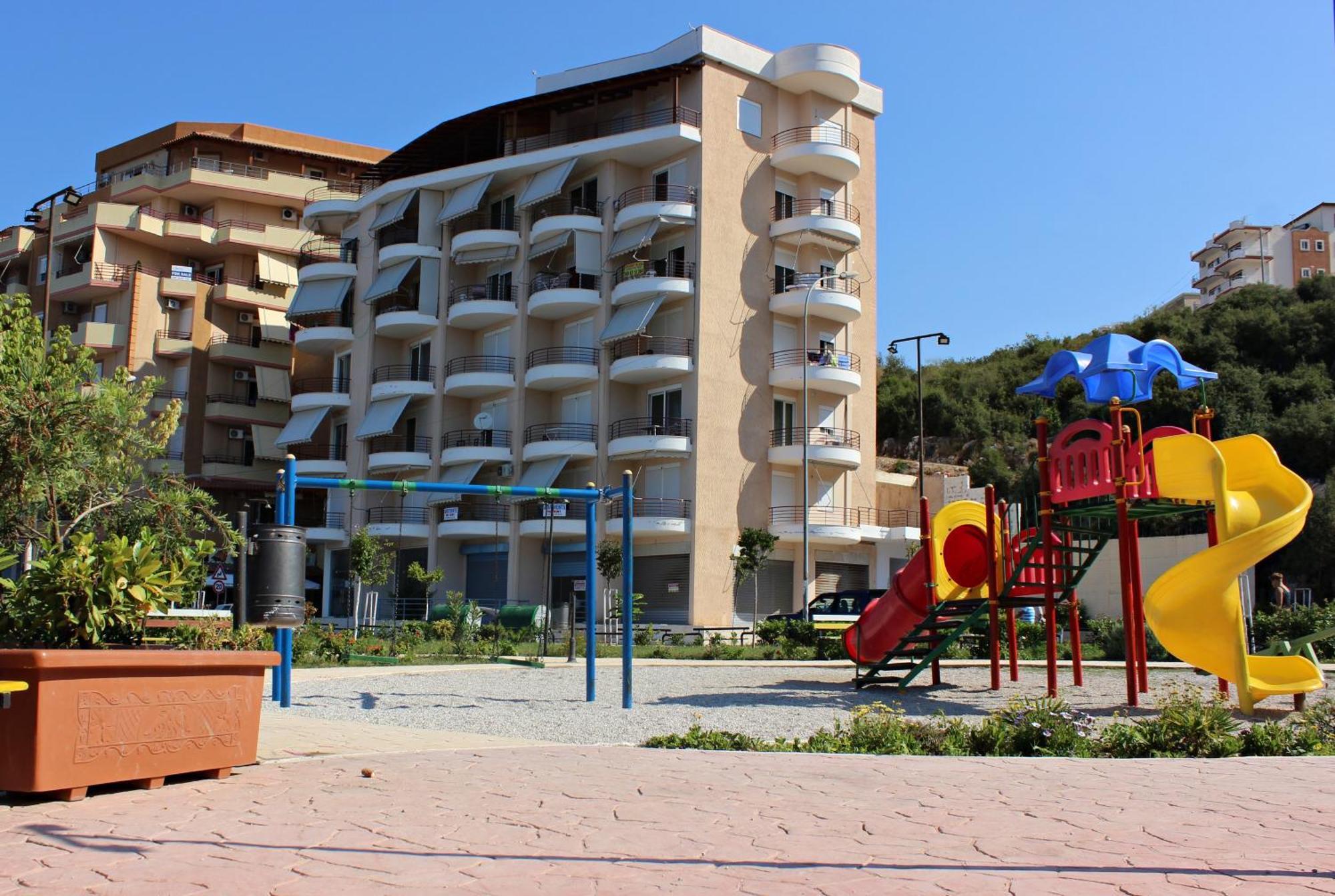 Sunny Apts Sarandë Eksteriør billede